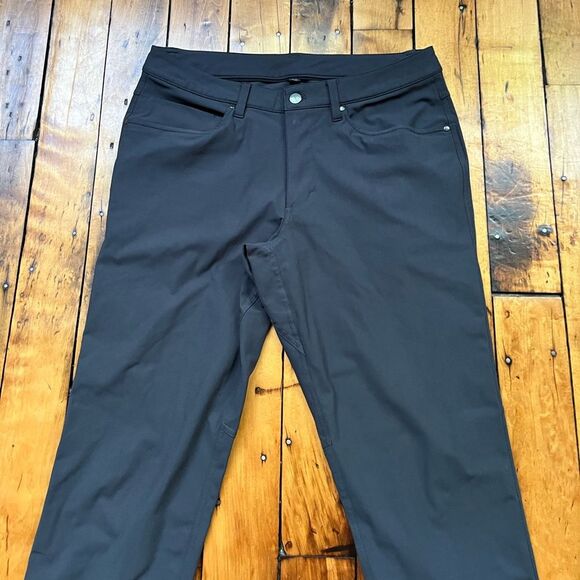 Lululemon ABC Mens 31 (Fits 32x30) Classic Fit 5 Pocket Pants Chino Grey Stretch - Picture 1 of 8